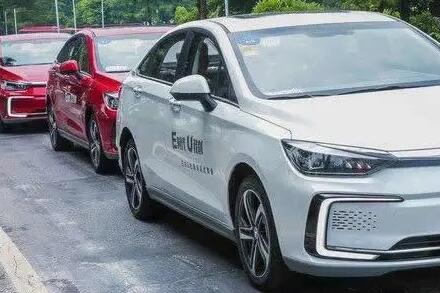 網(wǎng)約車出租對(duì)公車輛普通轎車日產(chǎn)軒逸東風(fēng)日產(chǎn)、大眾等車輛出租